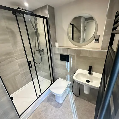Luxury 2-Bedroom Penthouse With Stunning Views And Parking - Leeds City Centre Exterior photo