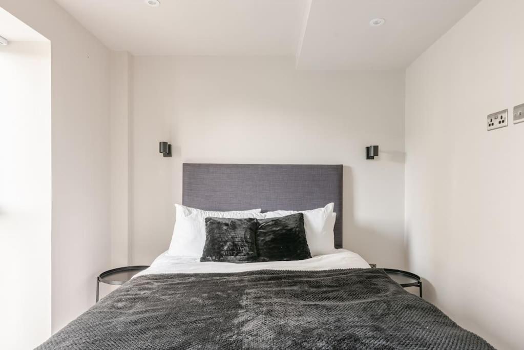 Luxury 2-bedroom Penthouse With Stunning Views And Parking - Leeds Centre * Leeds (West Yorkshire)